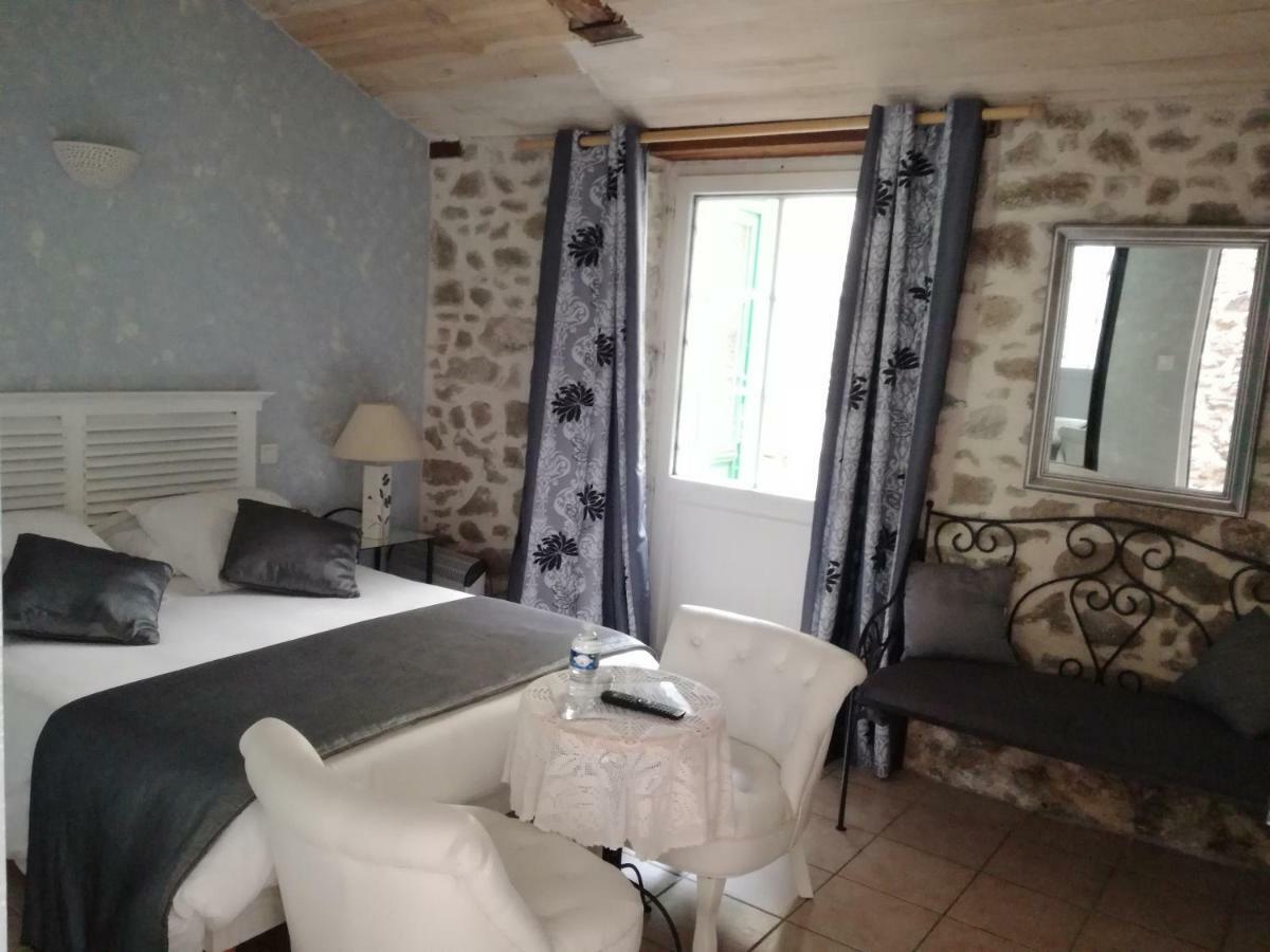 La Traineliere Bed & Breakfast Les Épesses Екстериор снимка